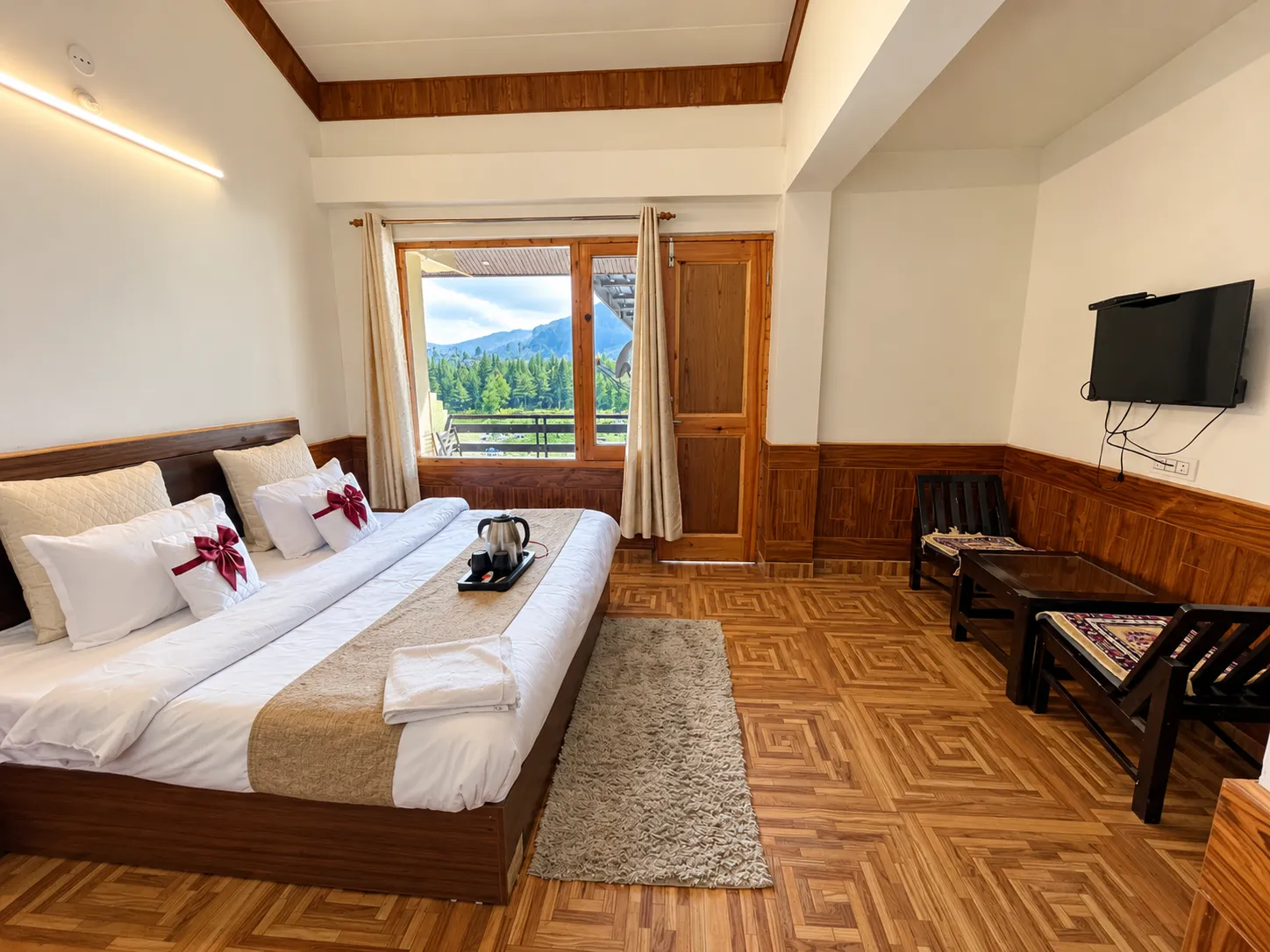Luxury Suite bedroom